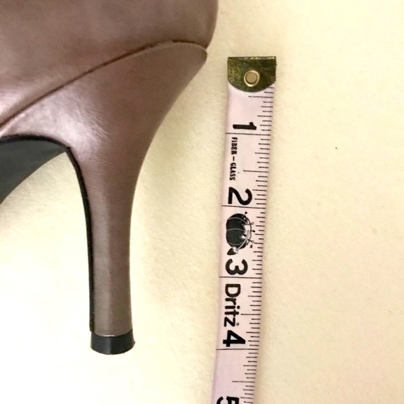 cl by laundry wedge bootie